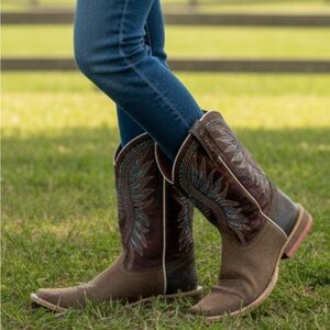 Ariat Red Brown Leather Kids Boot, Preowned Sz 3